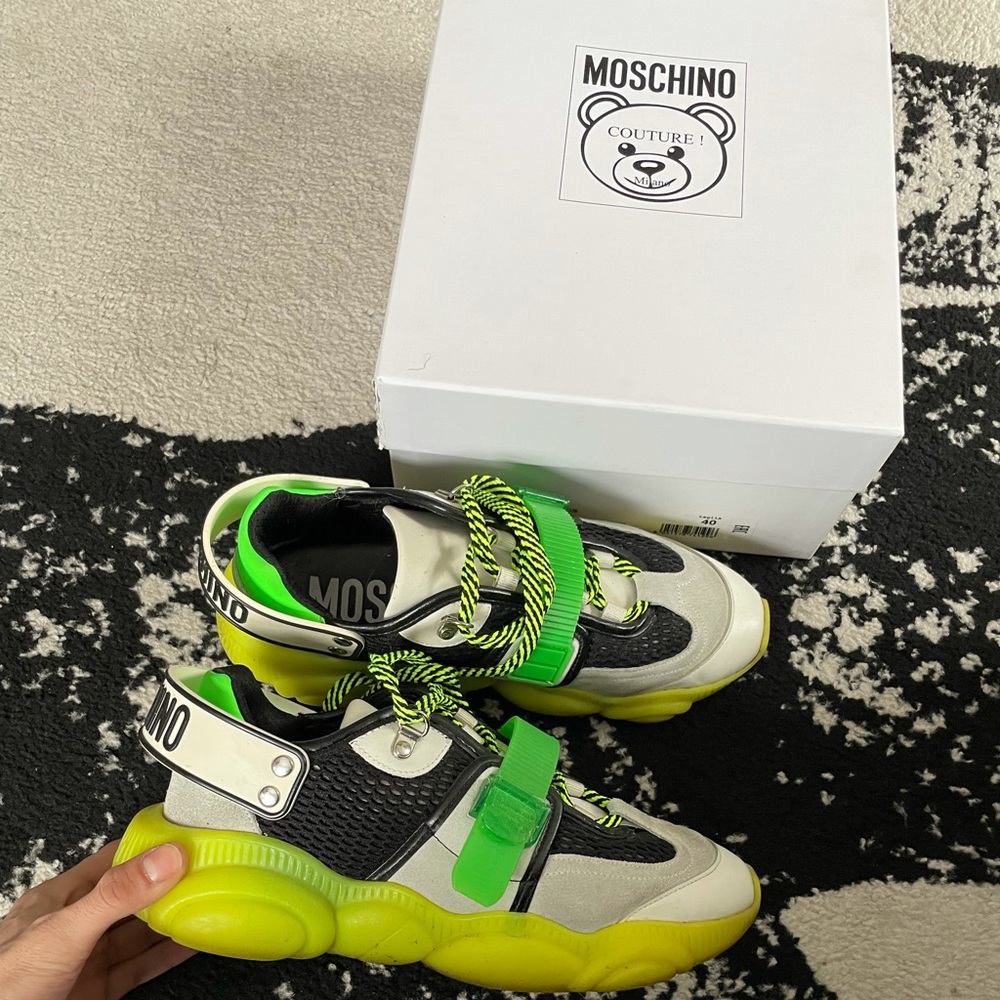 MOSCHINO roller skate teddy sneaker